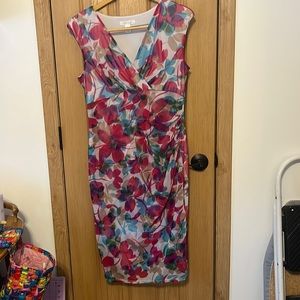 London times size 12 floral, print V-neck  sleeveless